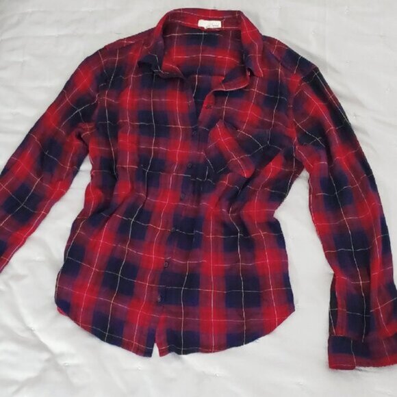 Cottagecore Garage Super Soft Rayon Plaid Red and Blue Shirt- Size M - Picture 10 of 10